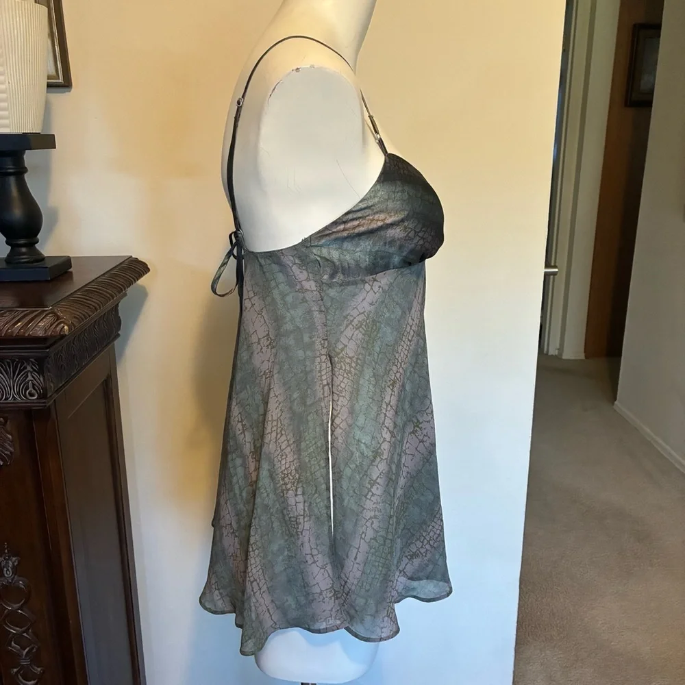Victoria Secret V Neck Sheer Baby Doll Side Slits - Sz Small